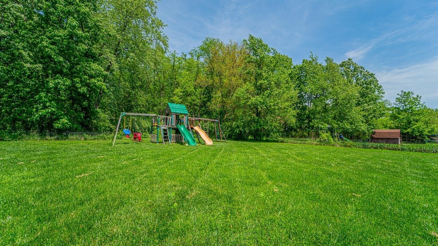 E 101st Ave, Crown Point, IN 46307