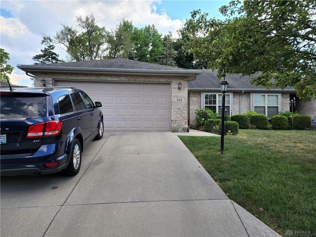 Kristina Lynn Pl, Englewood, OH 45322