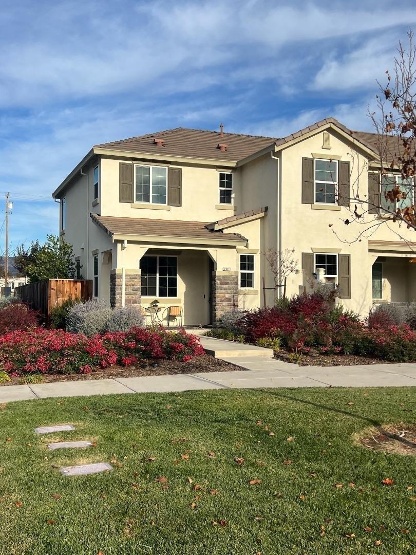 Chicory Ln, Morgan Hill, CA 95037