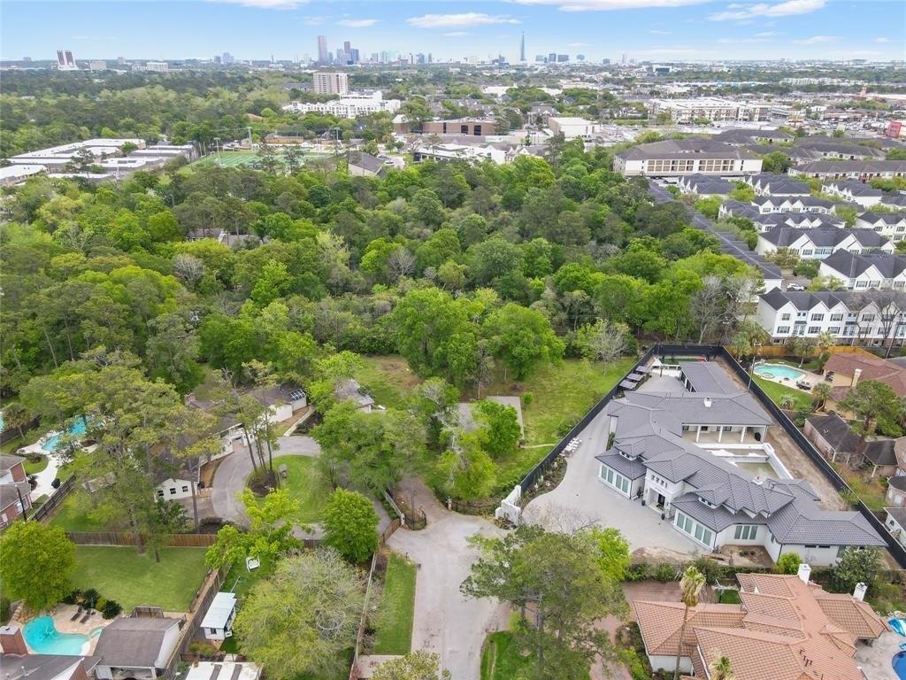 E Shady Ln, Houston, TX 77063