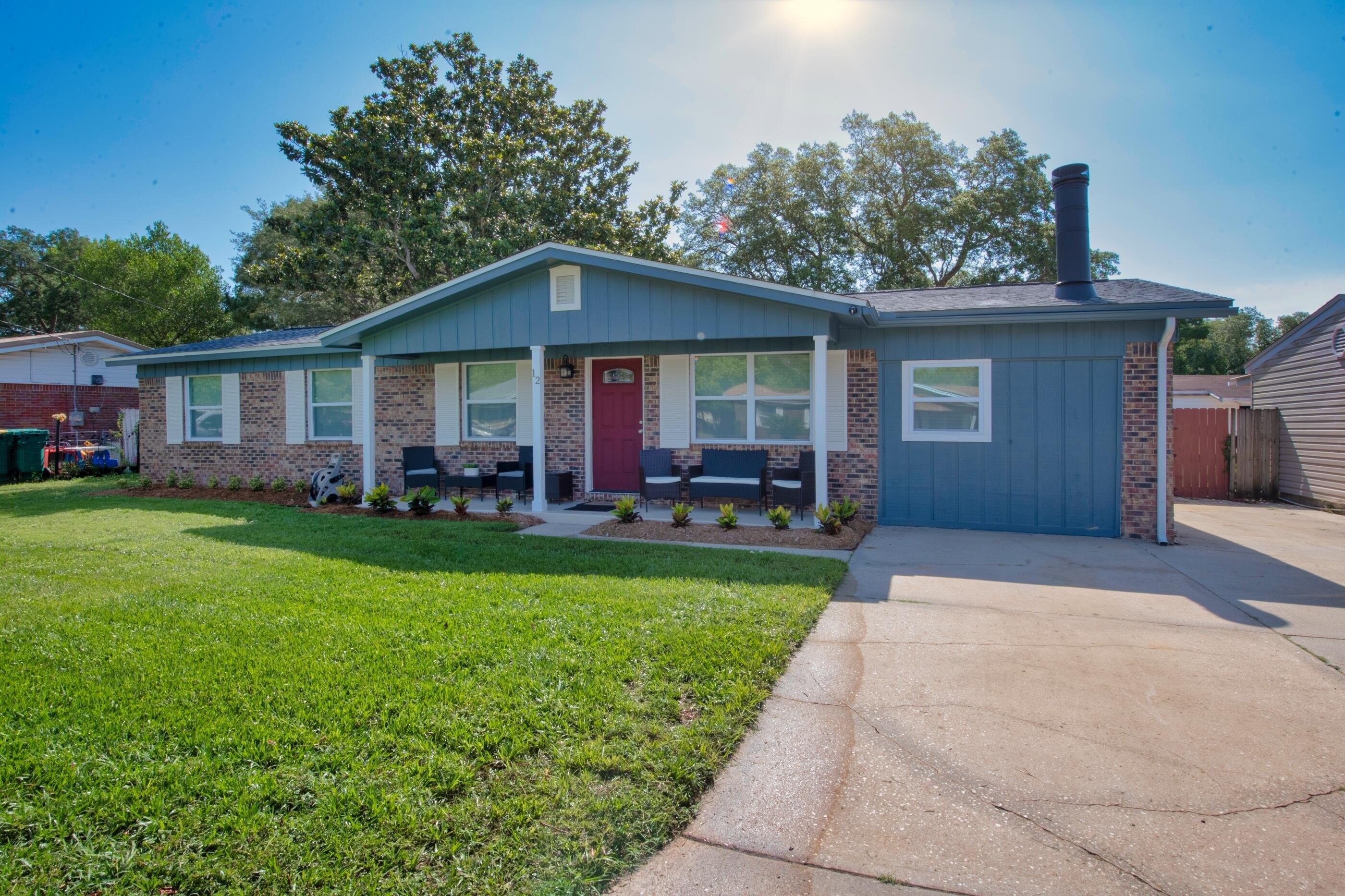 11th St, Shalimar, FL 32579
