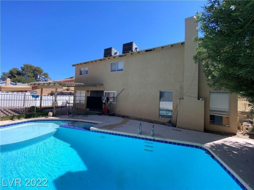 Valley Meadow Dr, Las Vegas, NV 89120