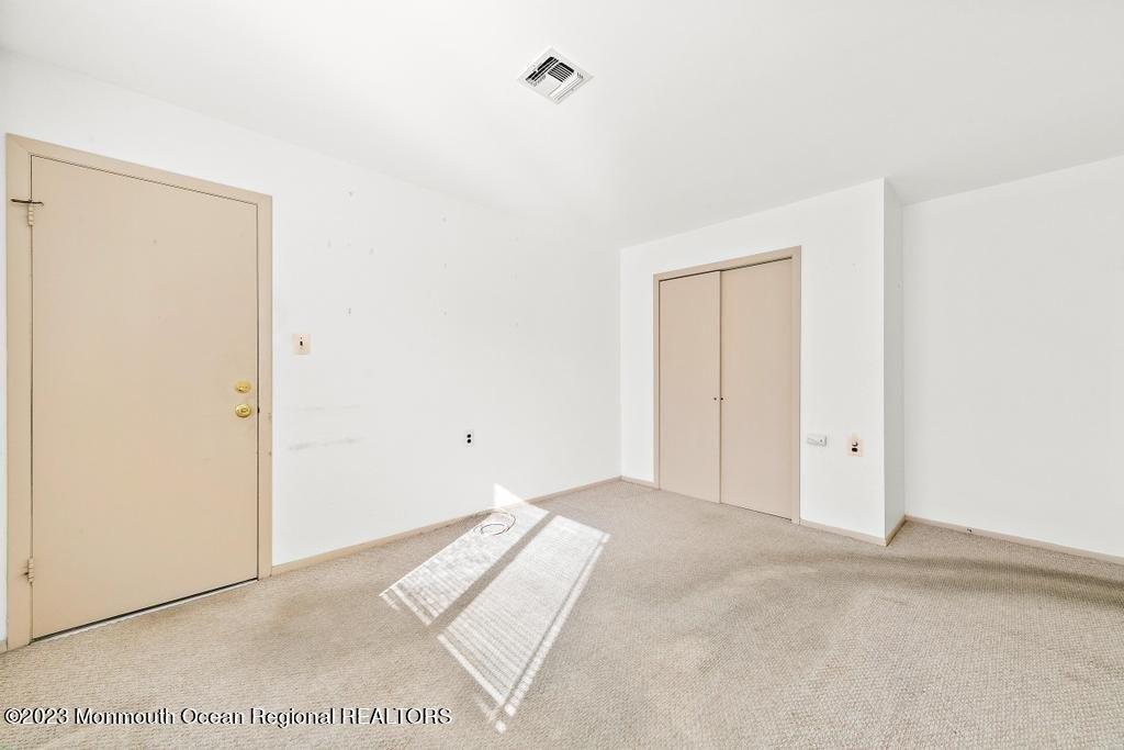 Mayaguana St, Toms River, NJ 08757