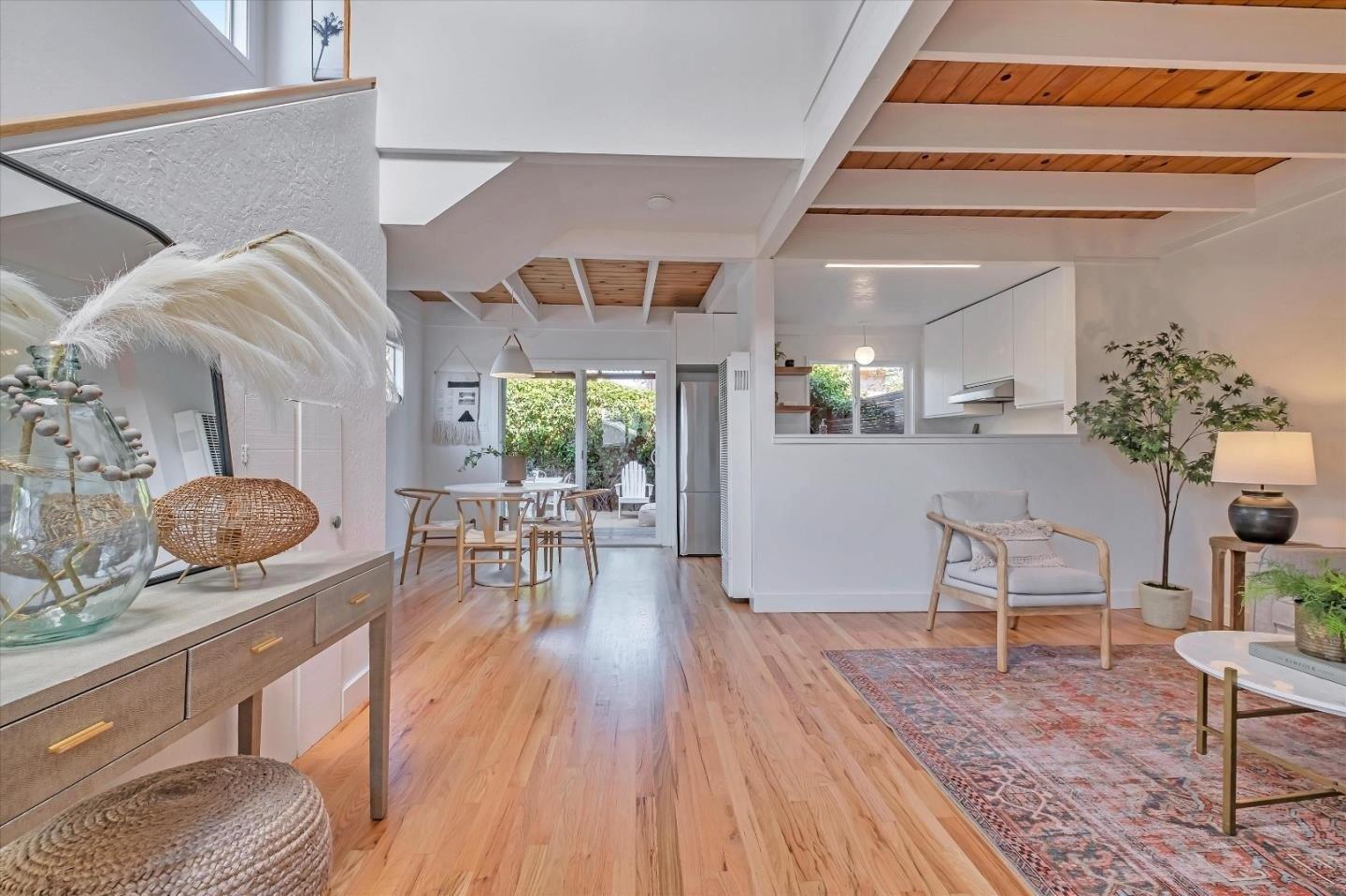 Walk Cir, Santa Cruz, CA 95060