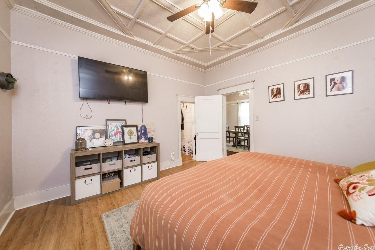 E Nichols St, England, AR 72046