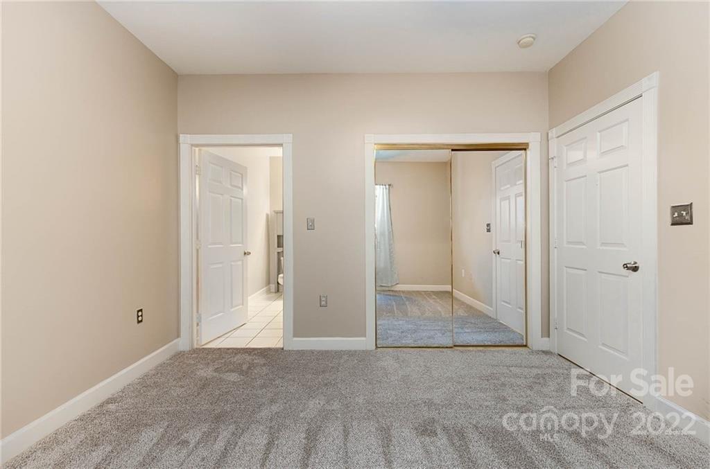 Meadow Vista Rd, Charlotte, NC 28213