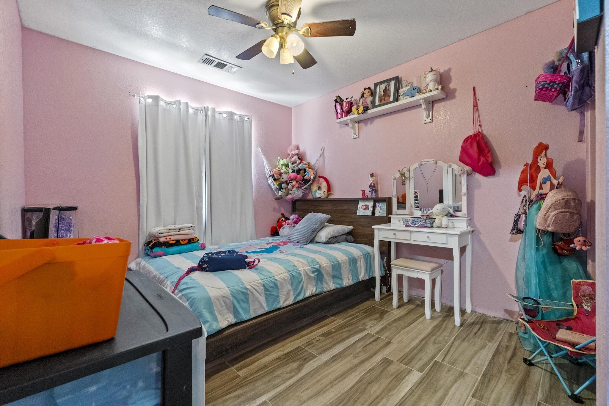 Lemonwood Ave, Tulare, CA 93274