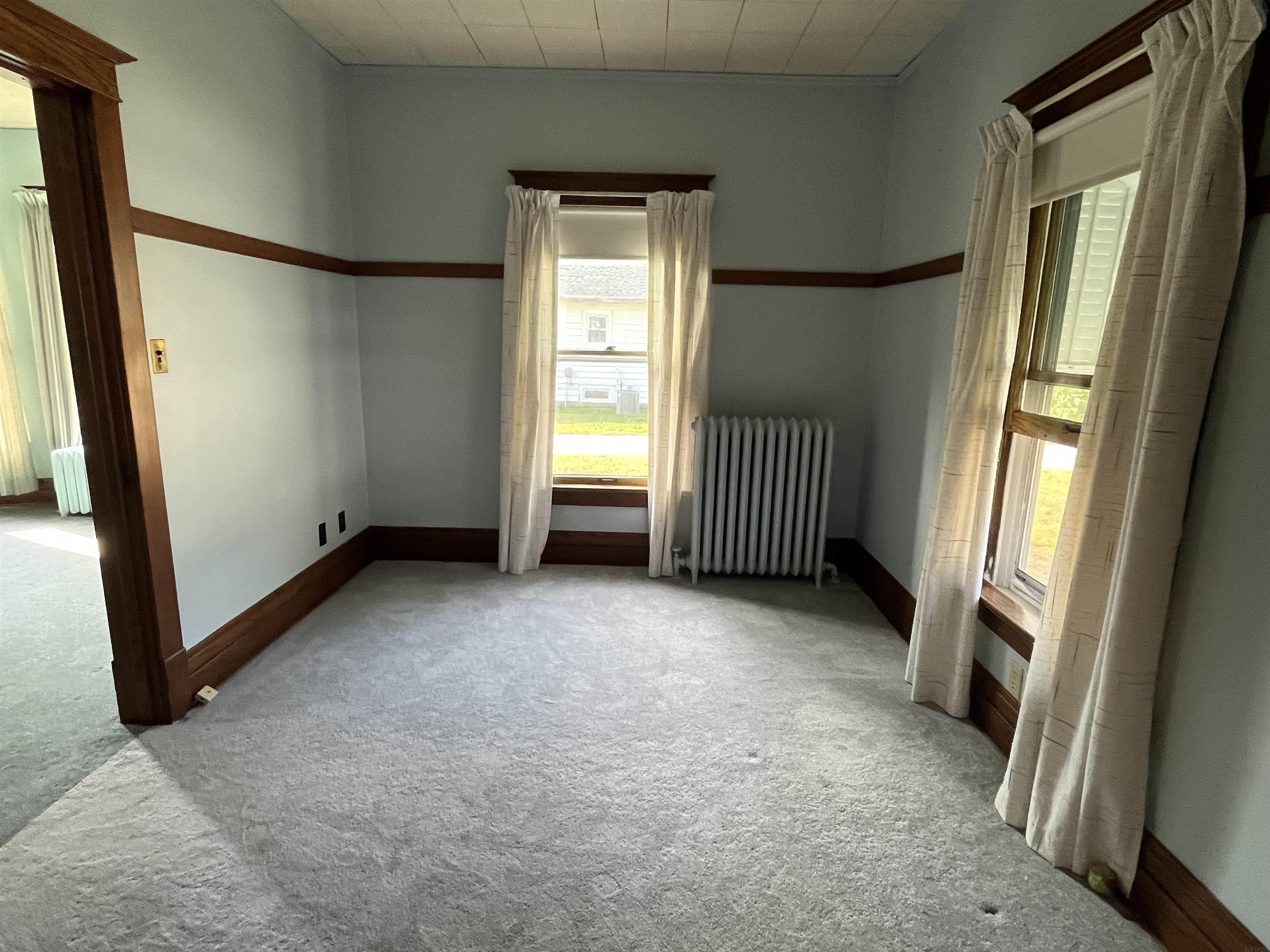 6th St, Jesup, IA 50648