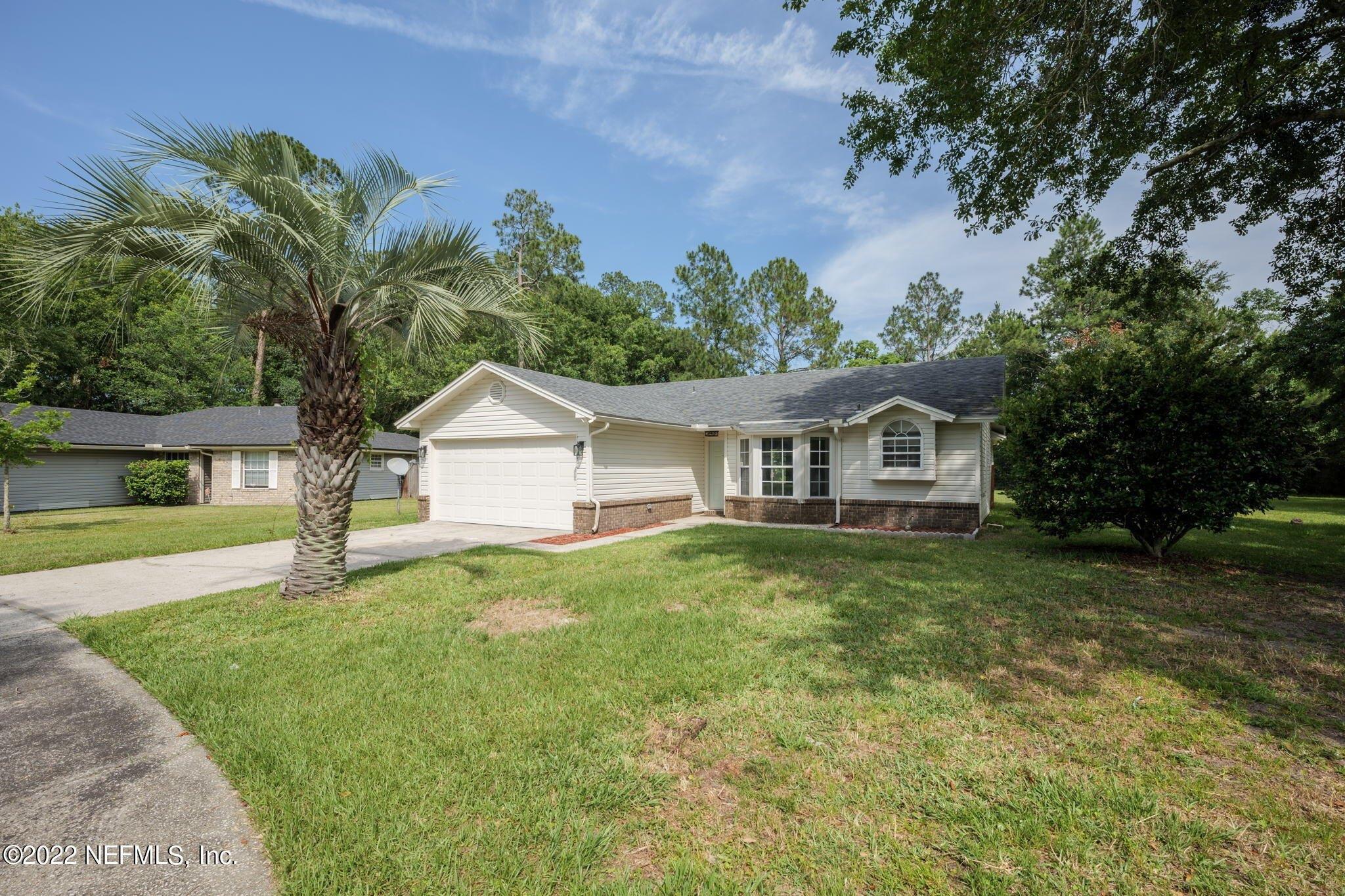 Hunters Lake Cir E, Jacksonville, FL 32210