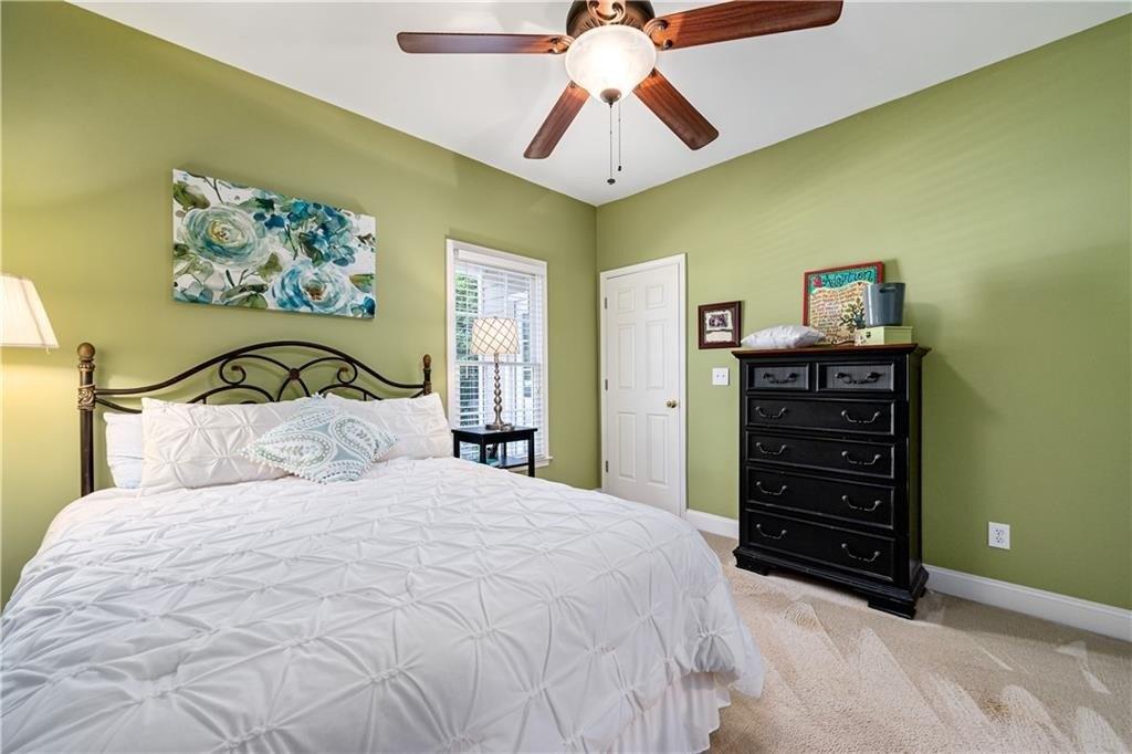 Crimsonwood Ct, Powder Springs, GA 30127