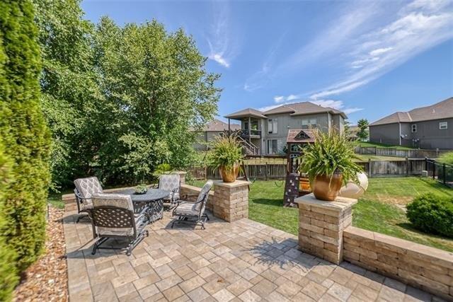 S Lind Rd, Olathe, KS 66062