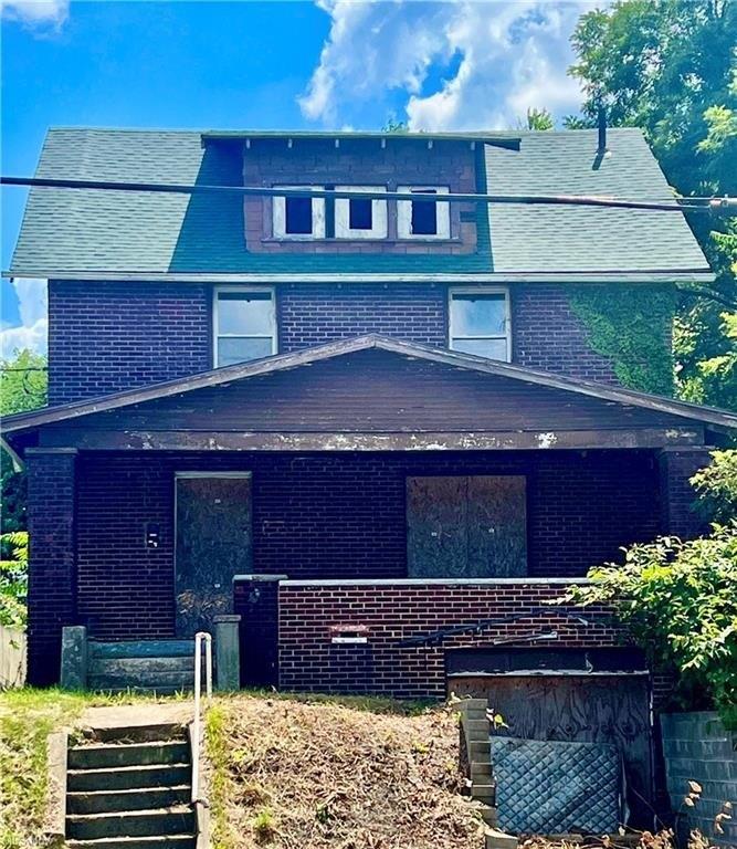 8th St Ne, Canton, OH 44704