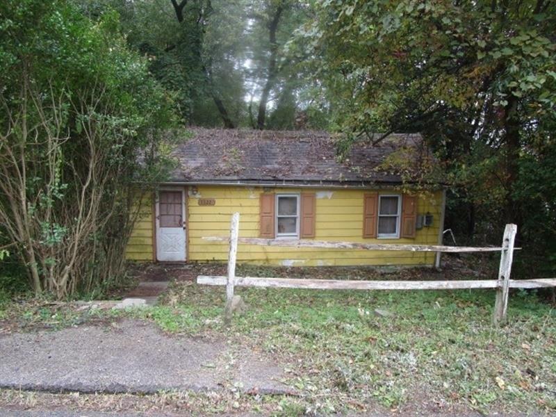Everett St, Pittsburgh, PA 15221