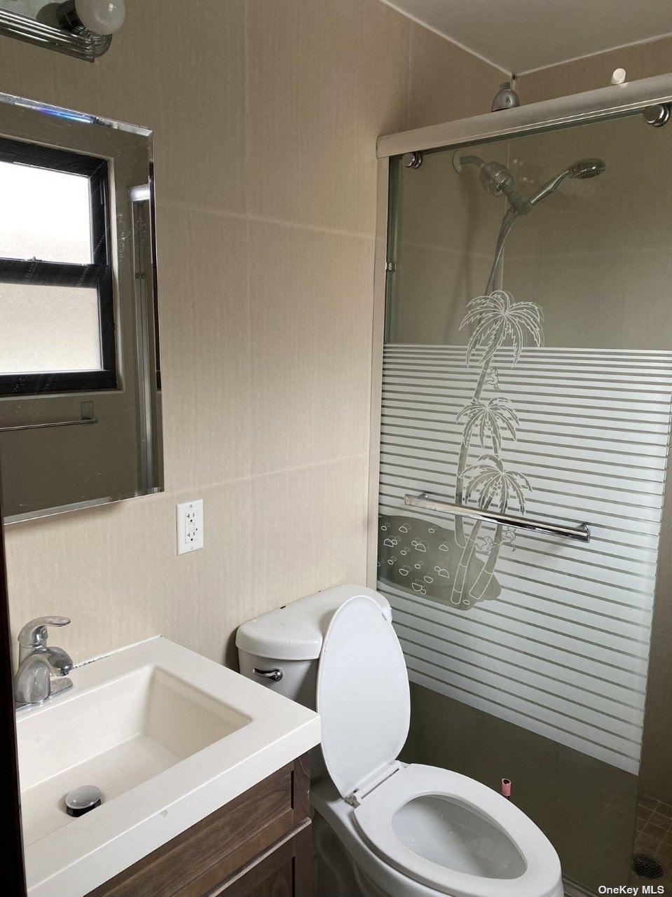 45th Ave, Flushing, NY 11355