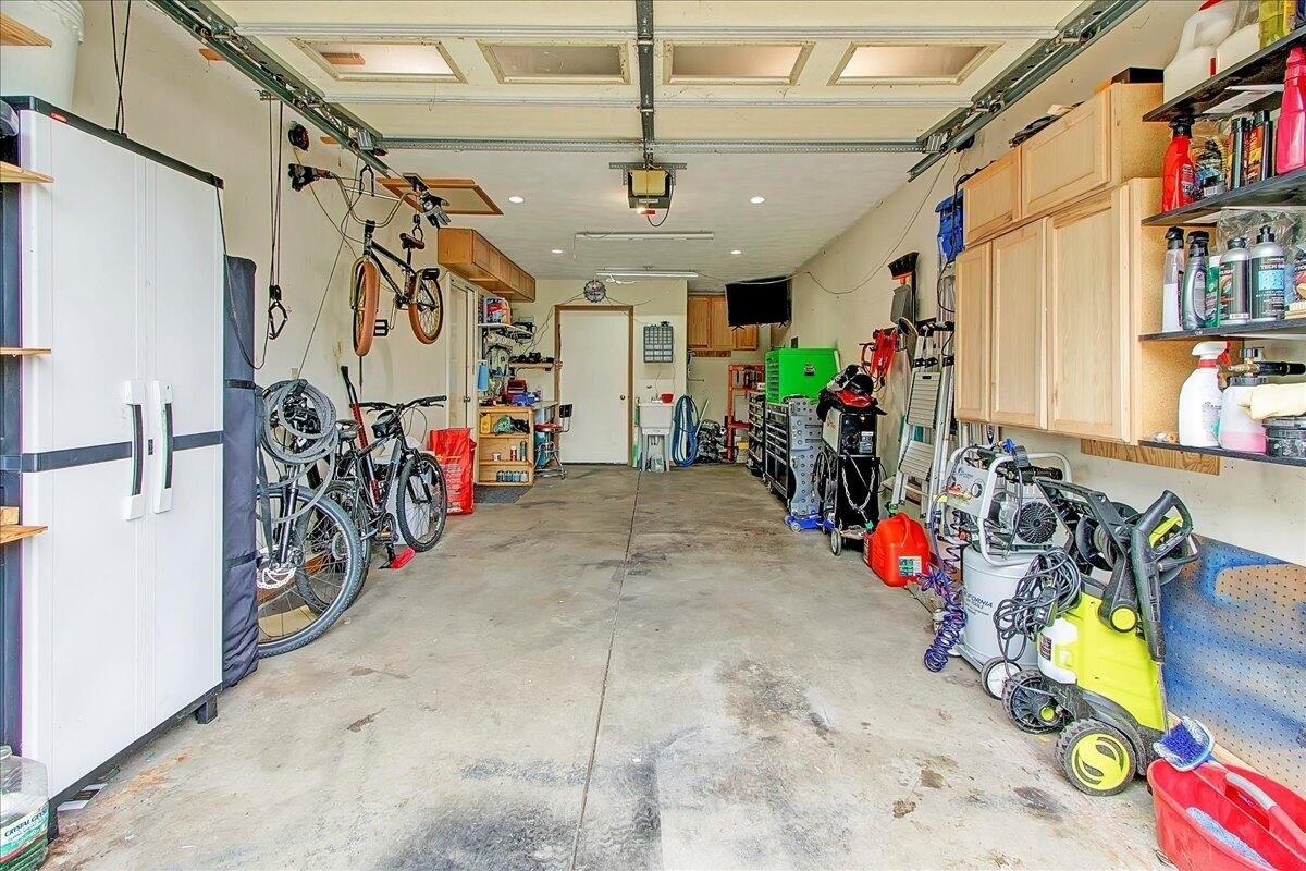 W Light St, Urbana, OH 43078