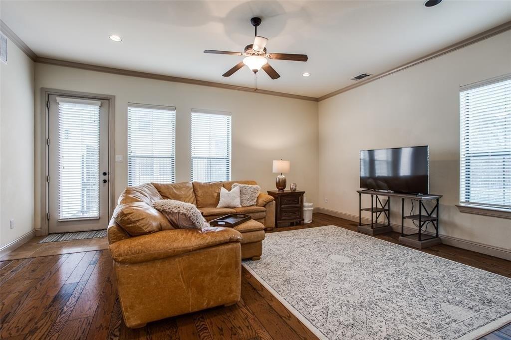 Carmel St, Dallas, TX 75204