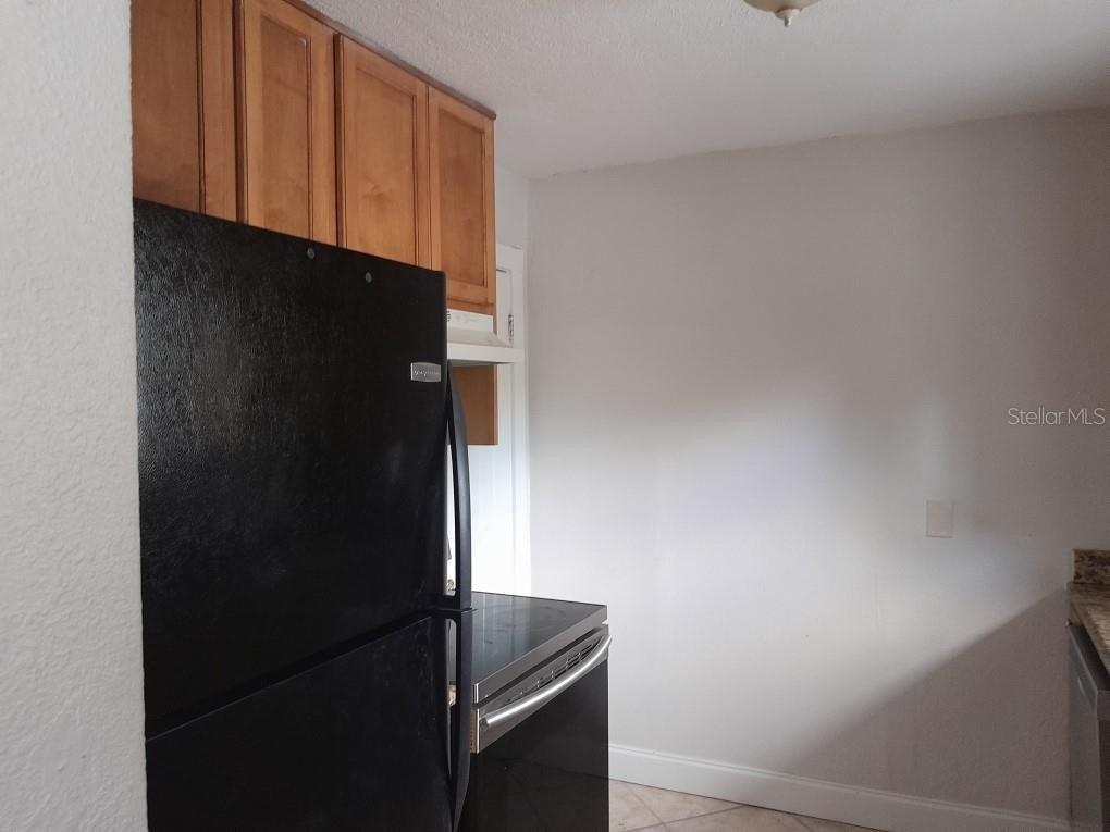 Rose Ave, Orlando, FL 32810