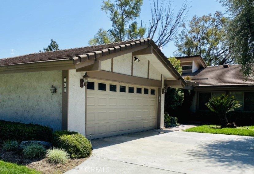 Via Zapata, Riverside, CA 92507