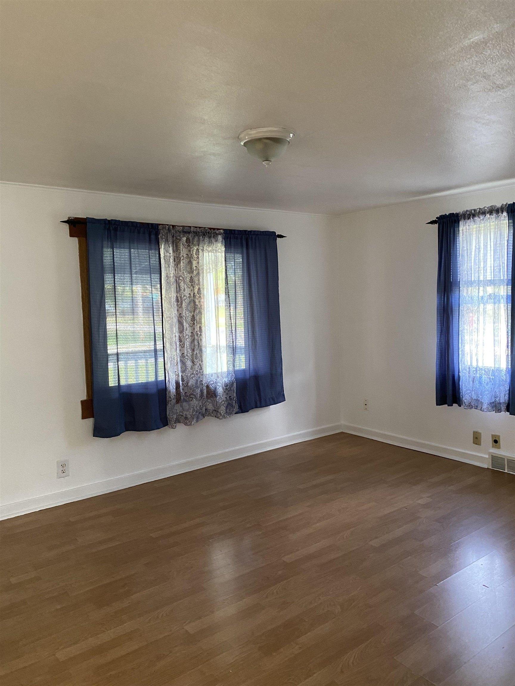 Willow St, Savanna, IL 61074