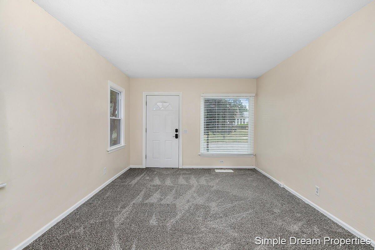 Dickinson St Se, Grand Rapids, MI 49507