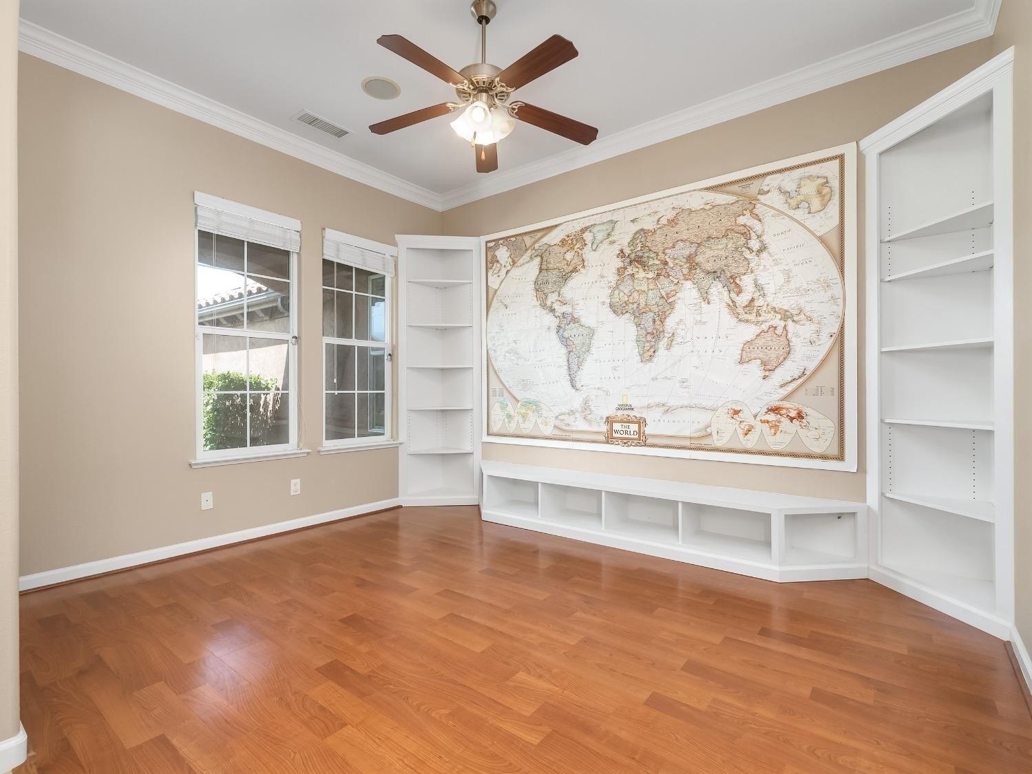 Prescott Ave, Clovis, CA 93619