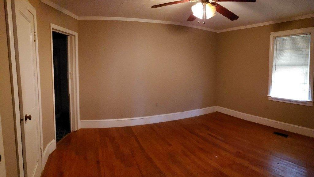 Reeder St, Joanna, SC 29351