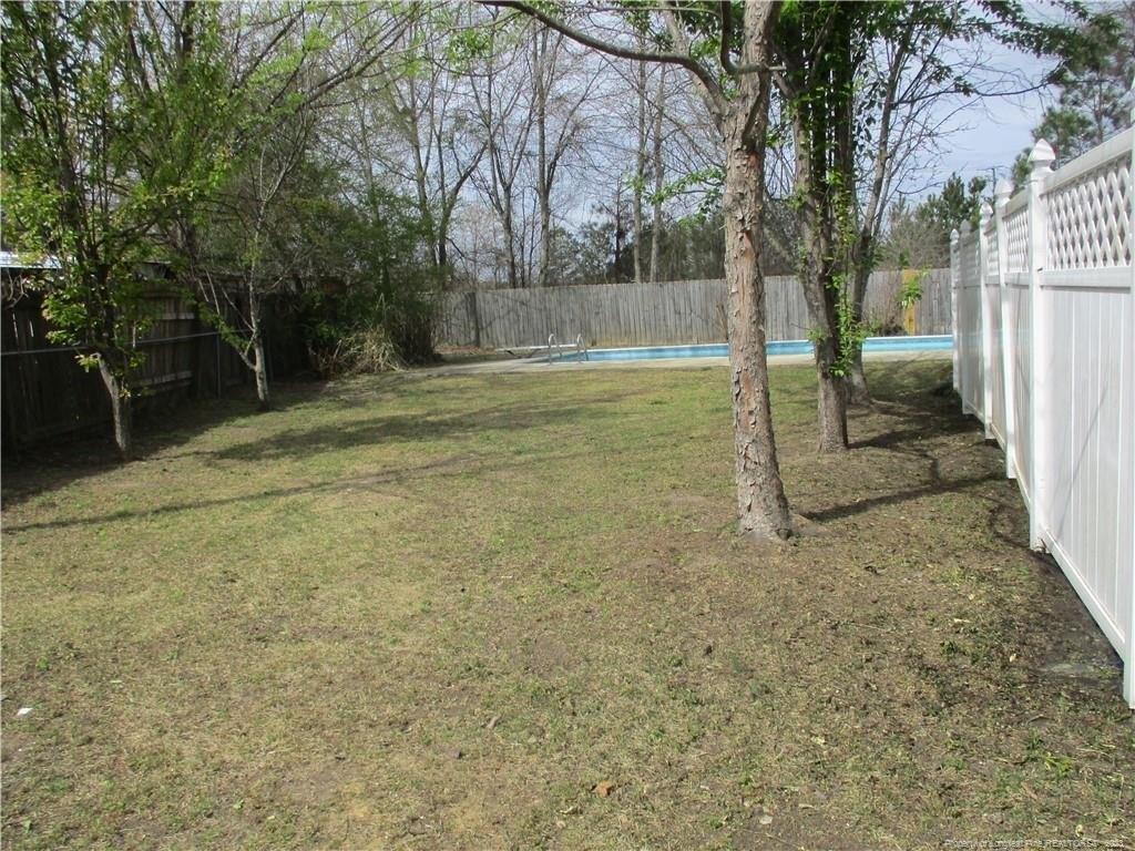 Valhalla Ct, Fayetteville, NC 28304