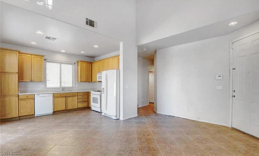 Turquoise Waters Ave, North Las Vegas, NV 89081
