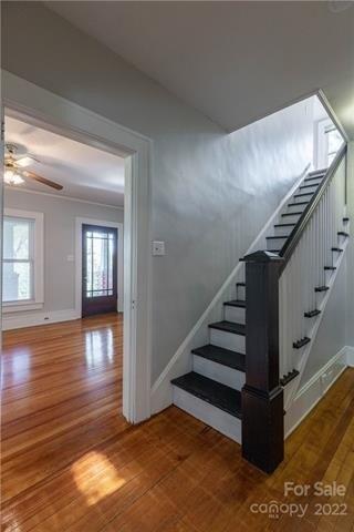 W Union St, Morganton, NC 28655