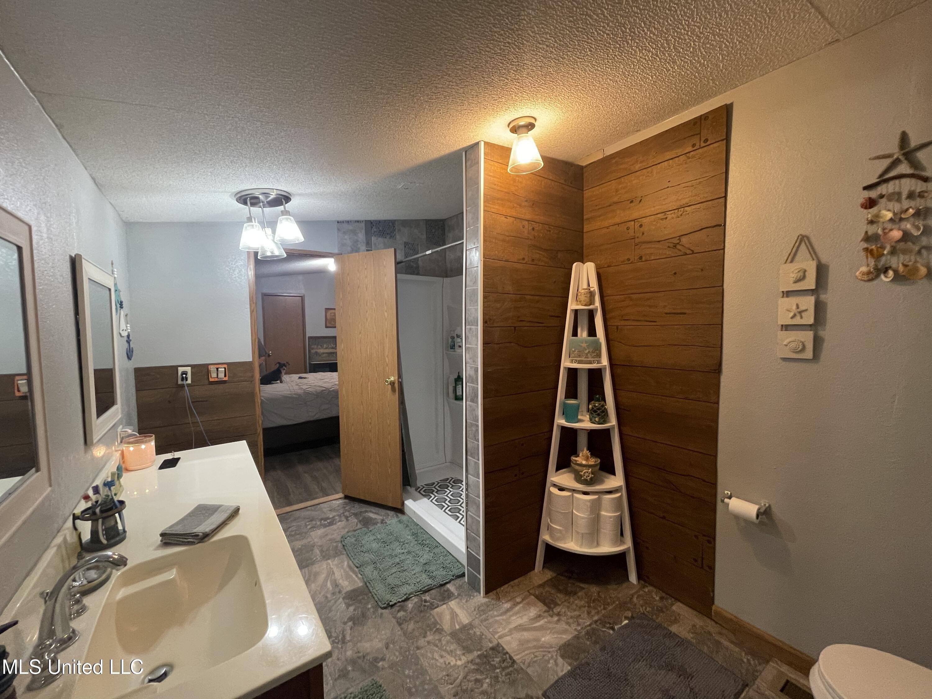Farrow Place Dr, Coldwater, MS 38618