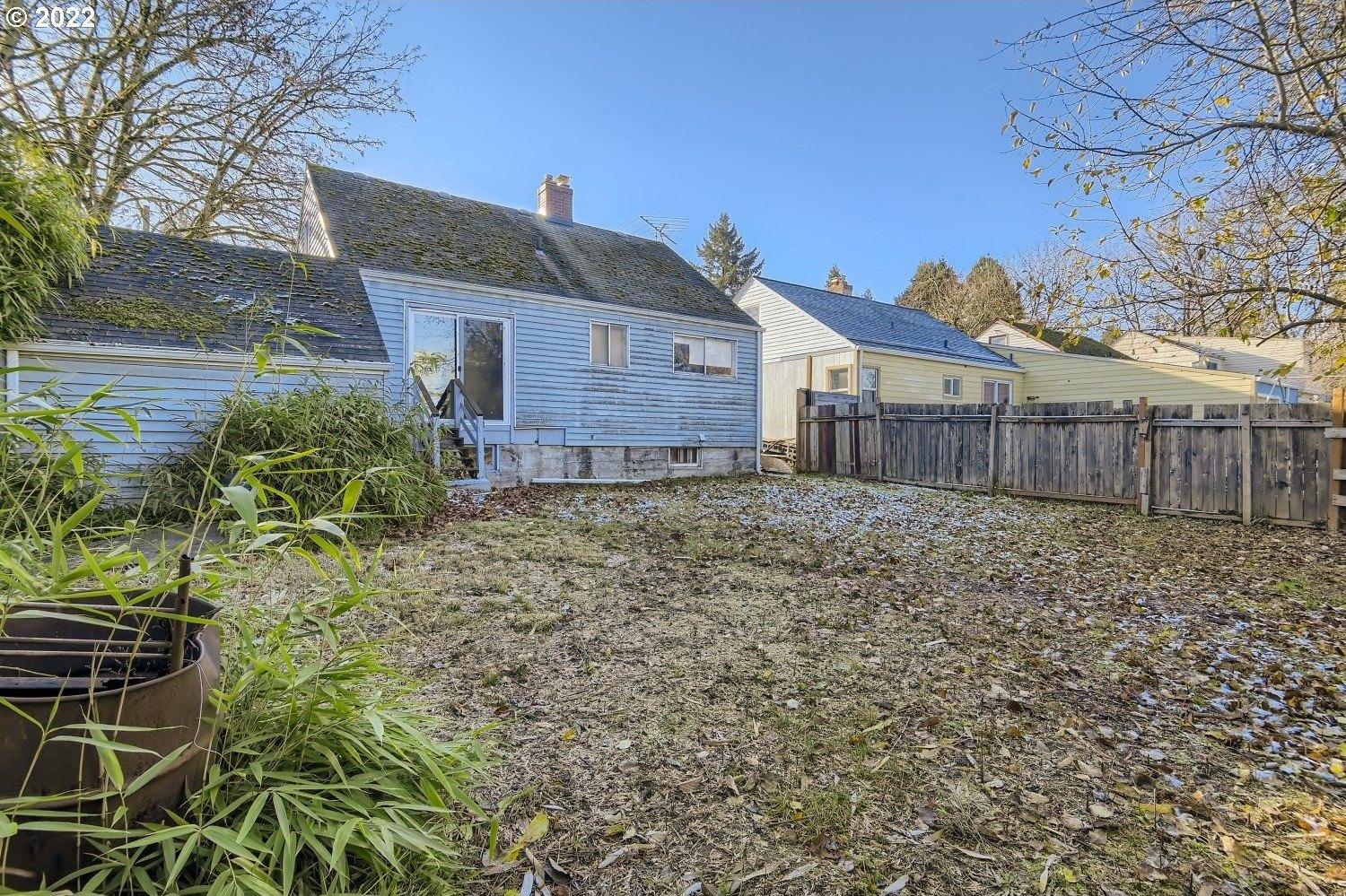 Ne Simpson St, Portland, OR 97218