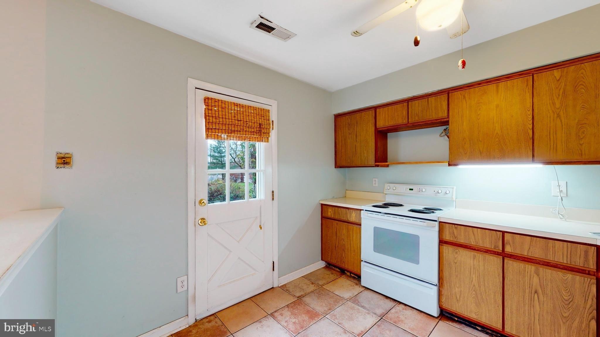 Orchard Pl, Warrington, PA 18976