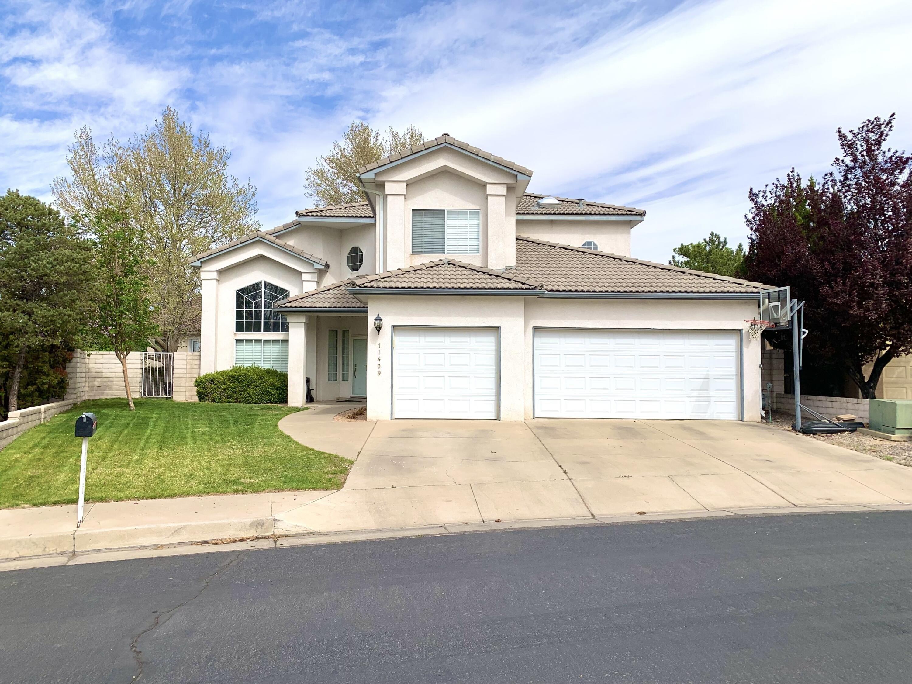 Pine Top Ln Ne, Albuquerque, NM 87111