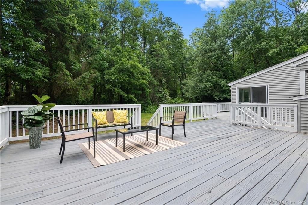 Cardinal Rd, Simsbury, CT 06070