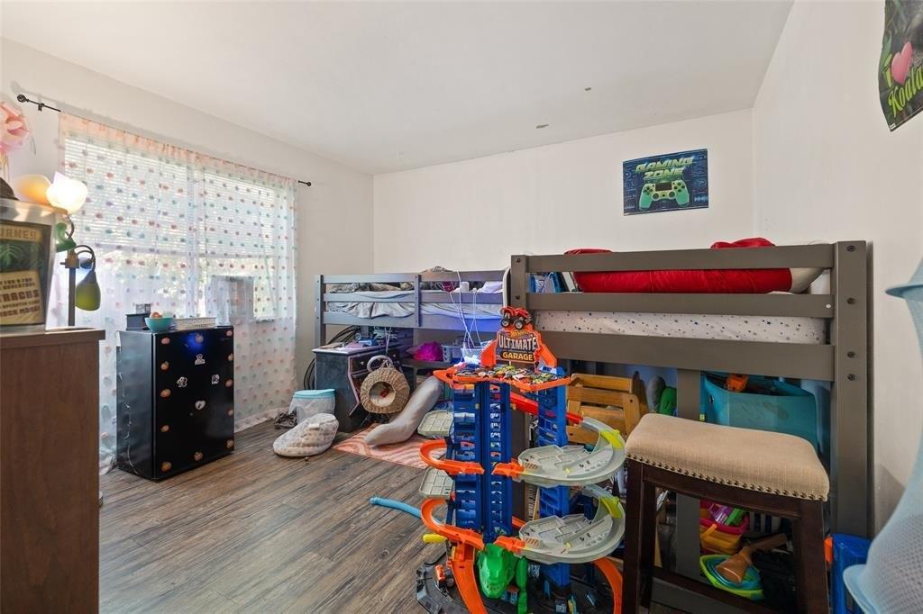 Whittenburg Dr, Fort Worth, TX 76134