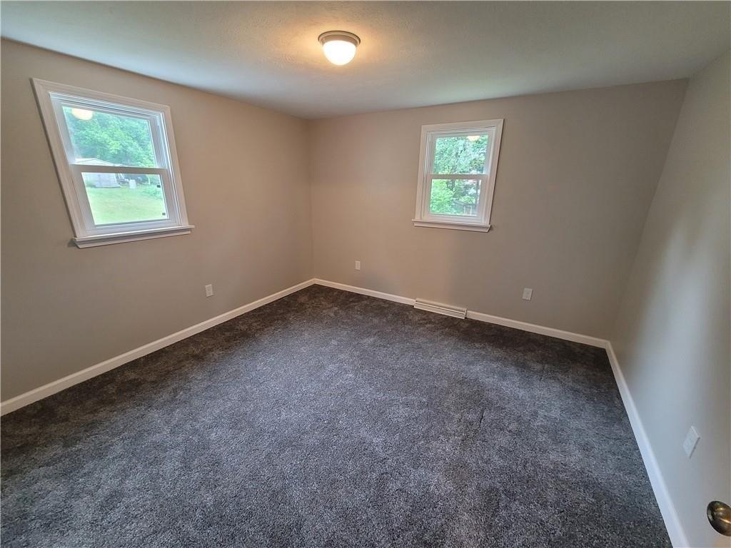 Parkside Dr, Erie, PA 16511