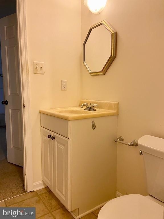 Ternwing Dr, Arnold, MD 21012