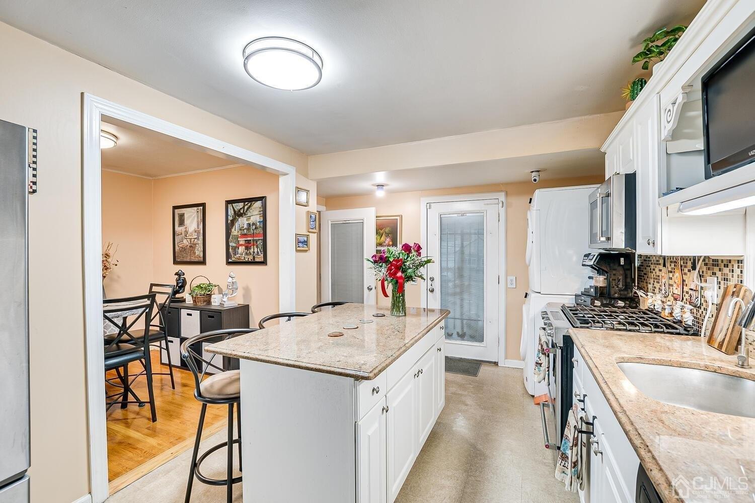 Highland Blvd, Keansburg, NJ 07734