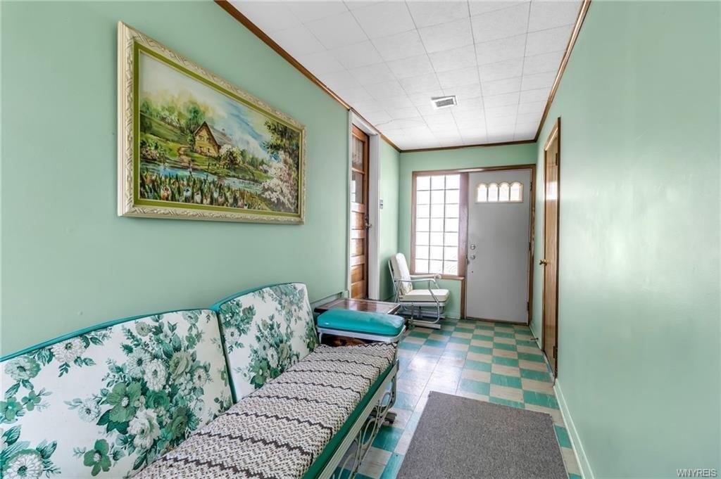 Garland Ave, Buffalo, NY 14206