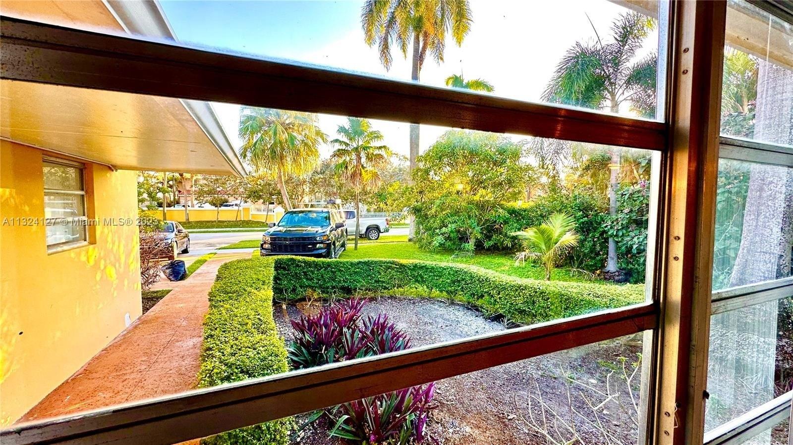 Harding St, Hollywood, FL 33020
