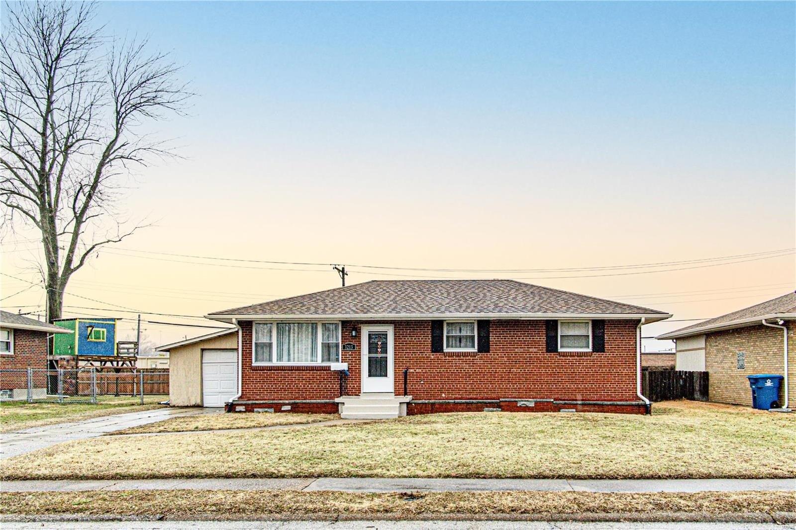 Carlson Ave, Granite City, IL 62040
