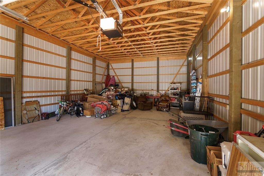 N 4th St, Columbus, MT 59019