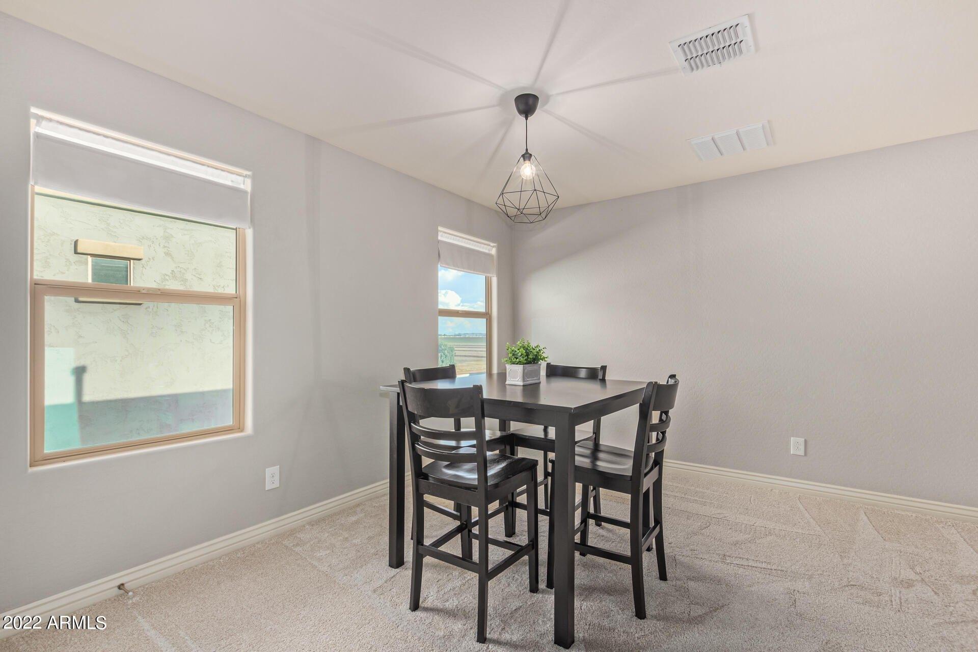 E Amber Ln, Gilbert, AZ 85296