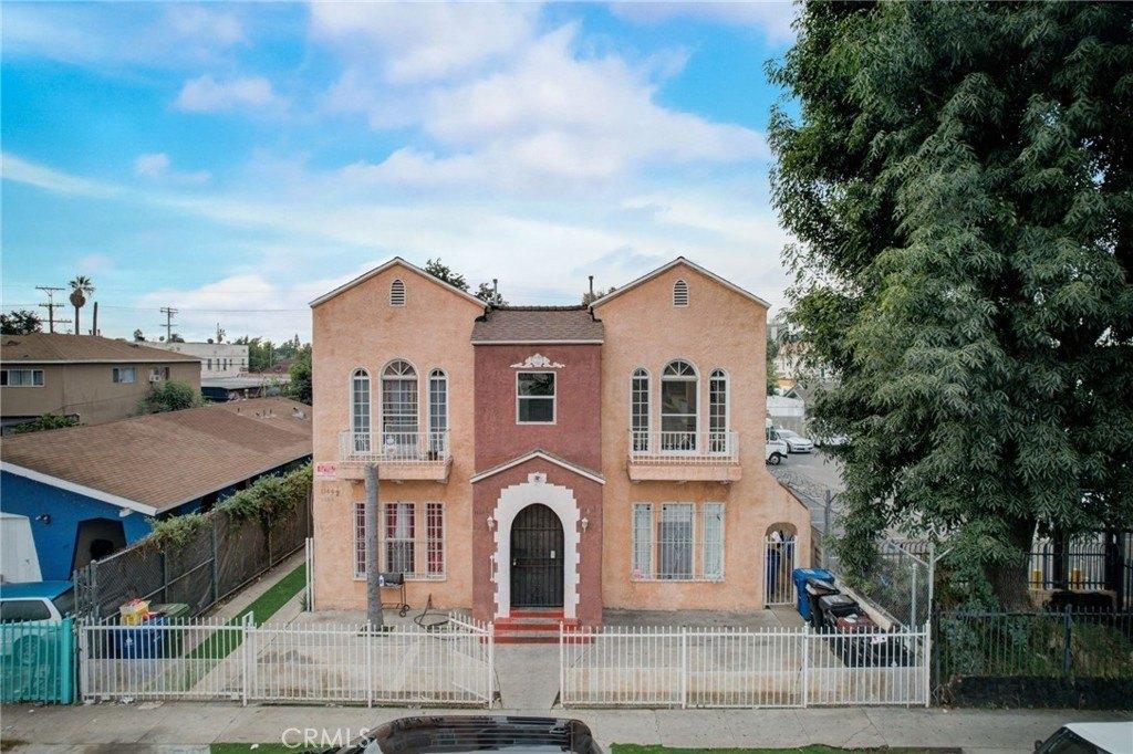 E 43rd Pl, Los Angeles, CA 90011