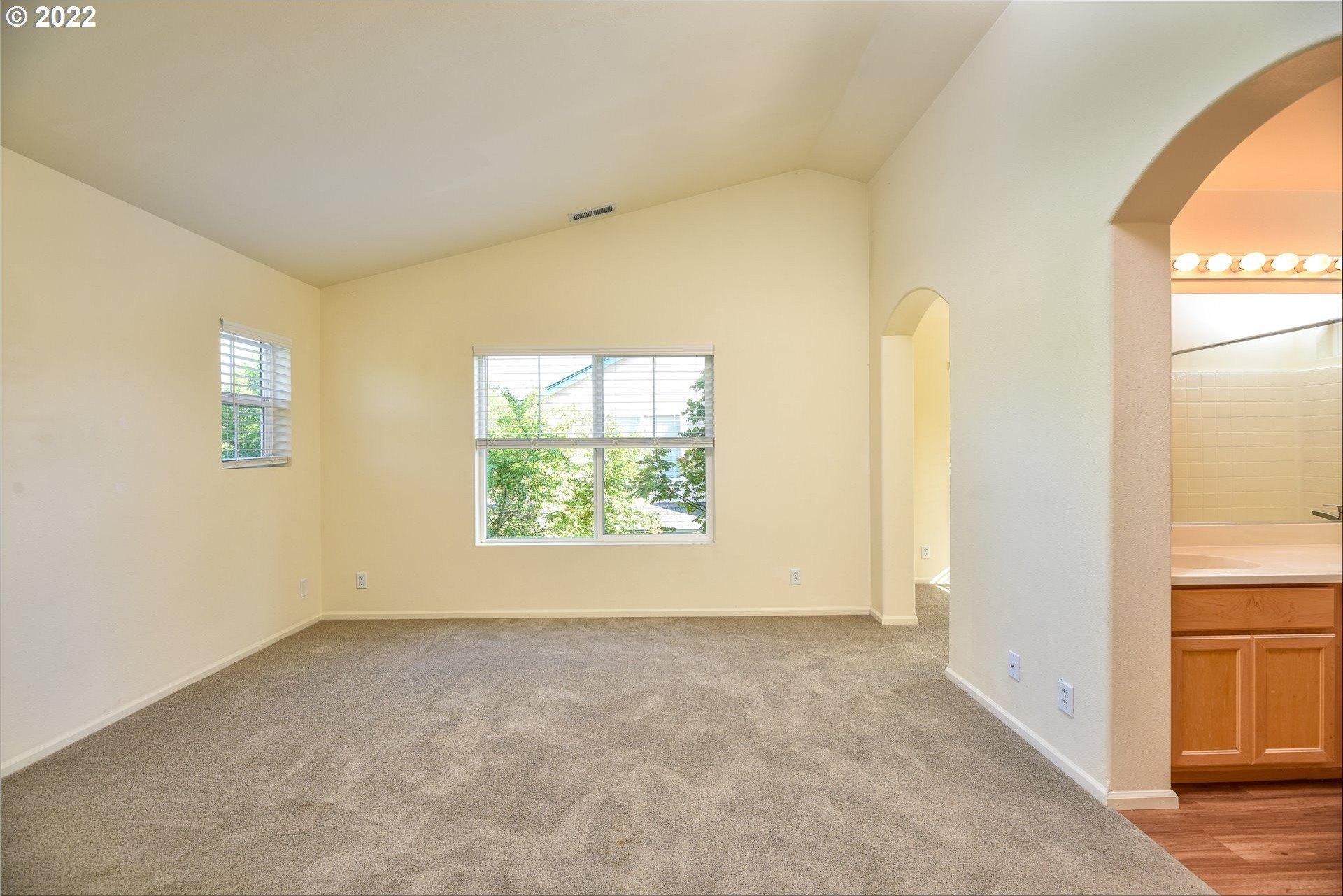 Hamlet Ln, Eugene, OR 97402
