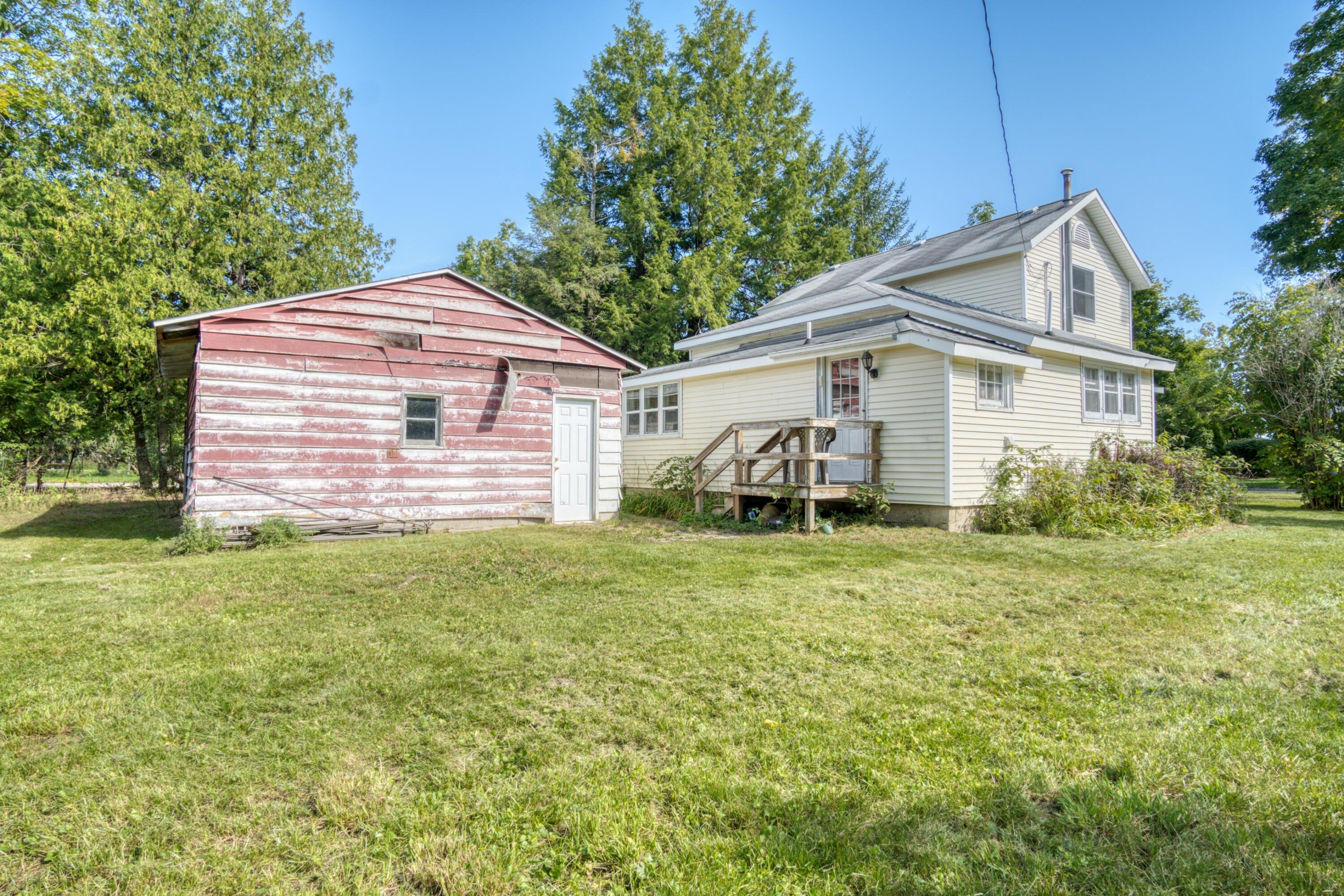 Rose Ave, Big Rapids, MI 49307