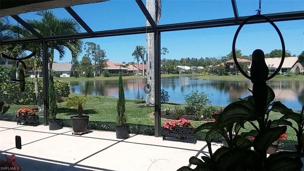 E Crown Pointe Blvd, Naples, FL 34112