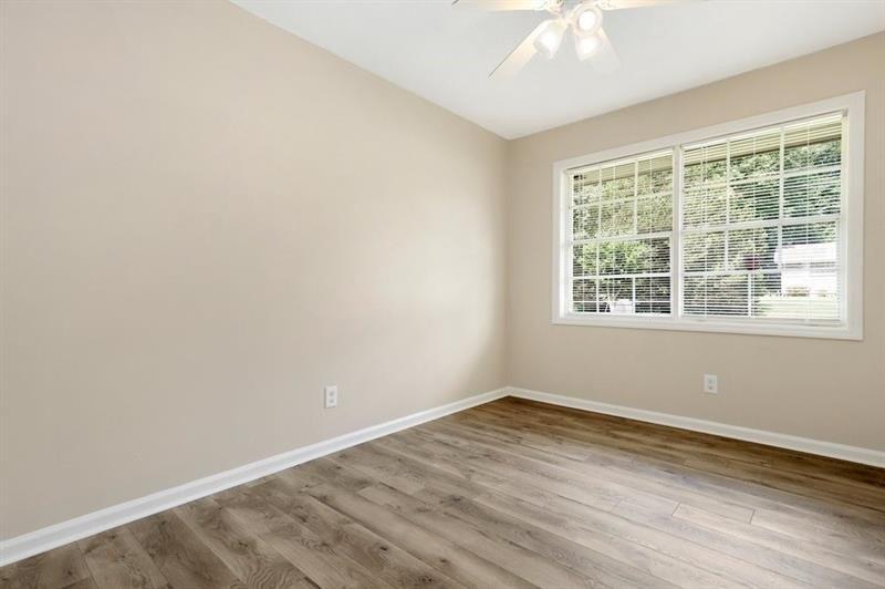 E Leisure Ln, South Fulton, GA 30349