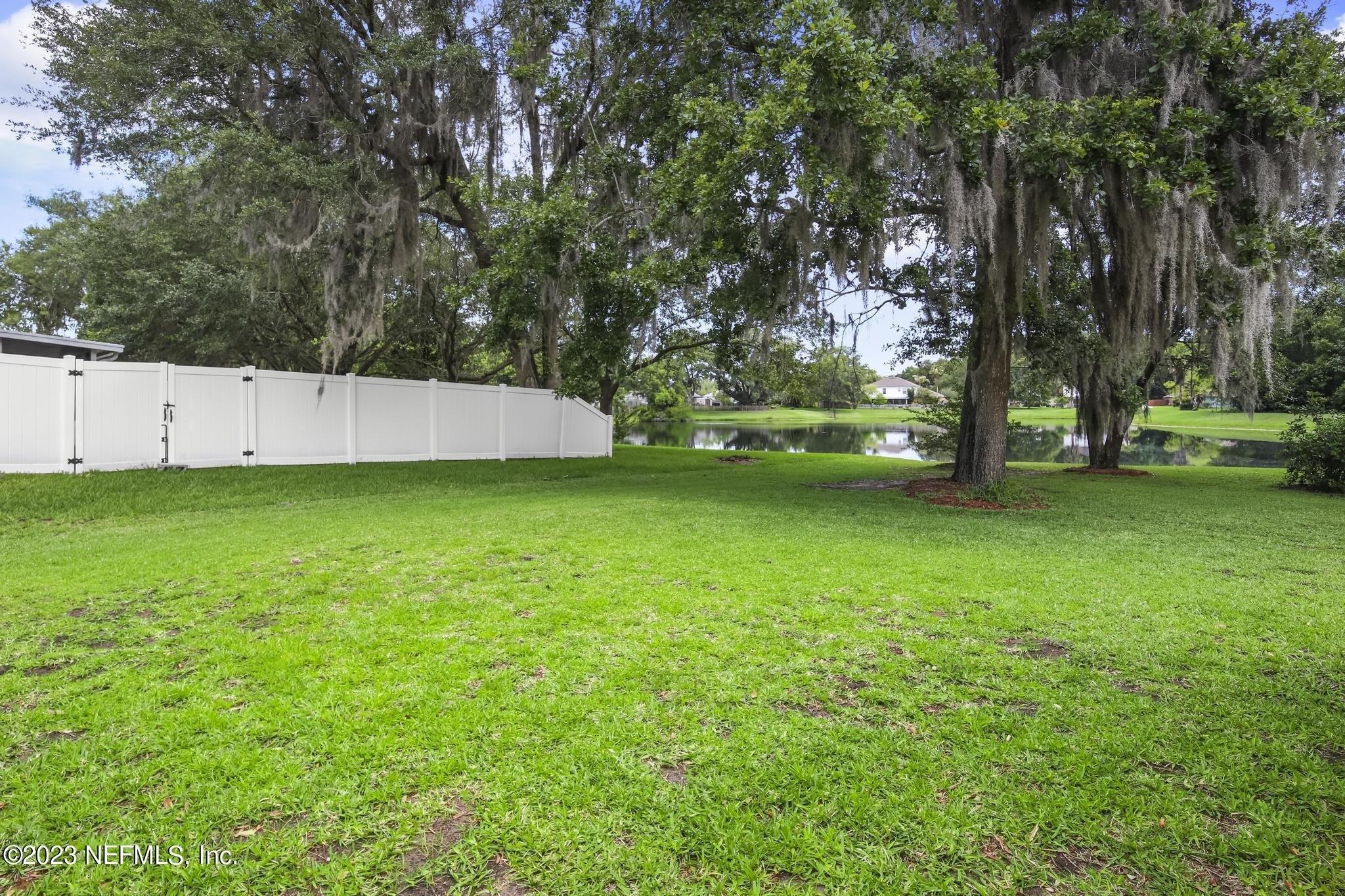 Hickory Forest Rd, Jacksonville, FL 32226