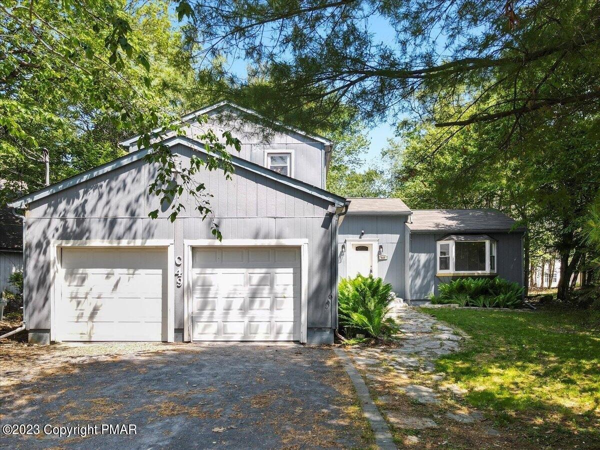 Briarwood Dr, Tobyhanna, PA 18466